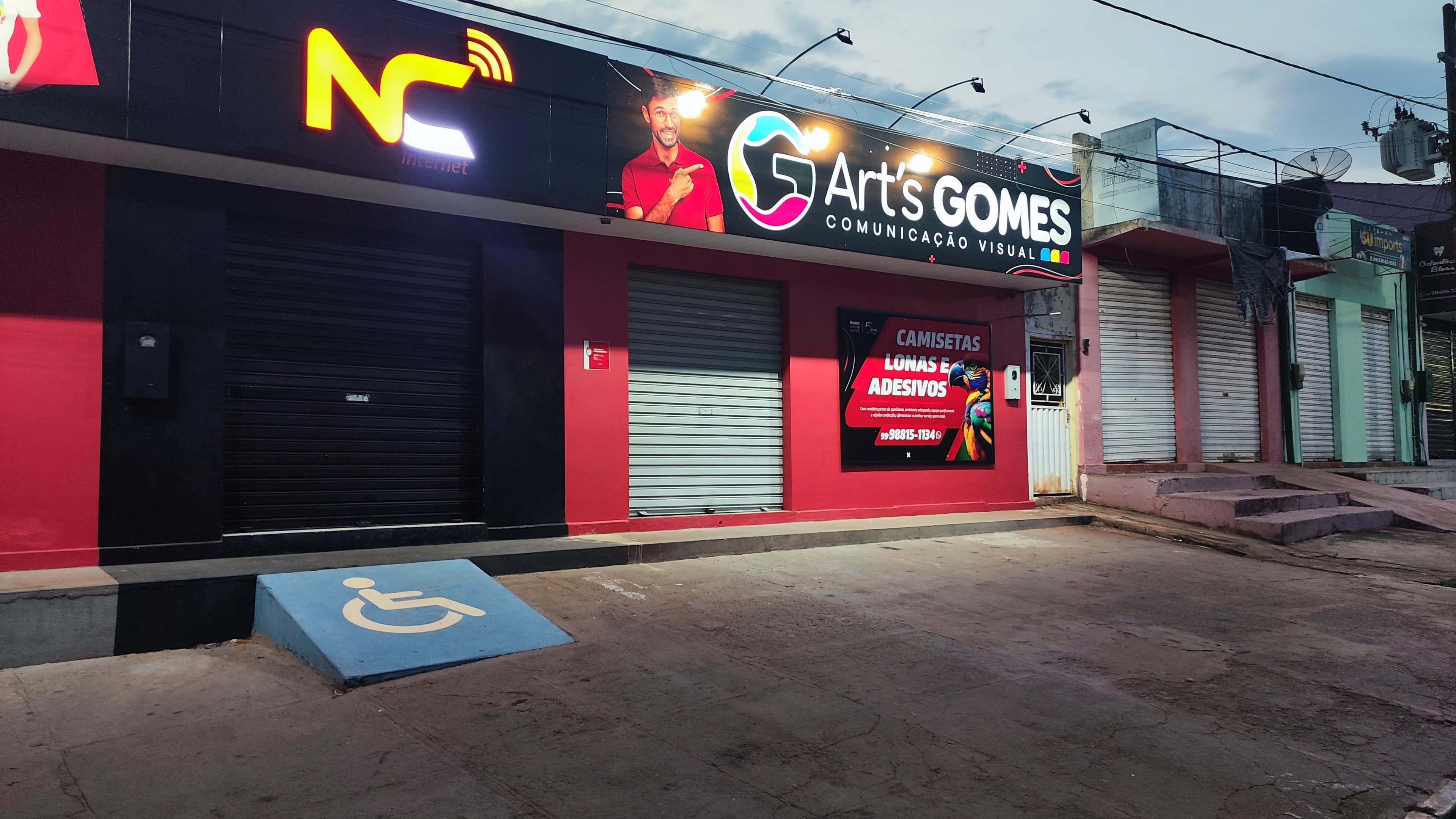 Fachada Artes GOMES Comunicação Visual